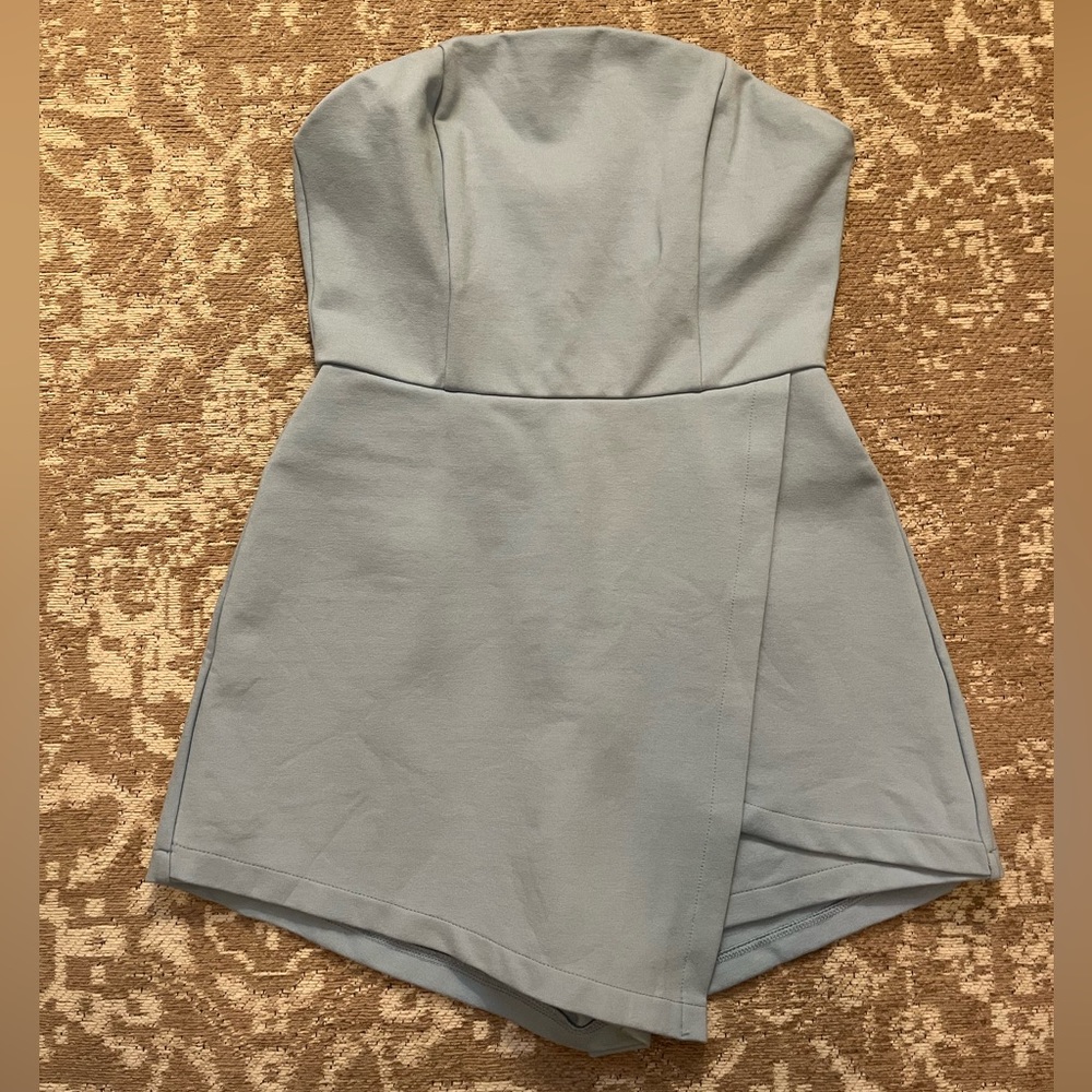 Worn ONCE By the Way light blue strapless romper size XS